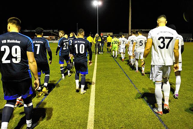 Bild 2: Der SV 08 Laufenburg gewinnt das Derby beim VfB Waldshut mit 8:0 &ndash; und wir haben Bilder!