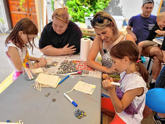 Bild 12: Alle Bilder von der Aktion „Herz für Kinder“ in Radolfzell