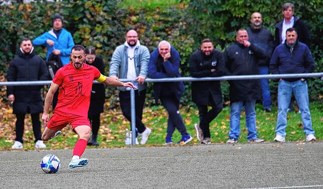 Bild 10: Unsere Bildergalerie des Verbandsliga-Duells zwischen dem ESV Südstern Singen und dem Offenburger FV