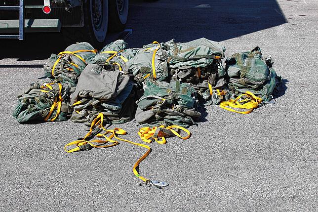 Bild 5: Bilder von der Übung der Fallschirmspringer der Bundeswehr bei Bodman-Ludwigshafen