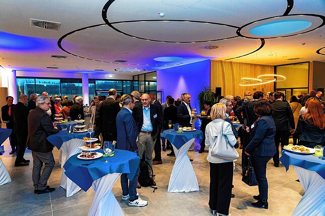 Bild 2: Impressionen vom feierlichen Festakt zur Eröffnung des IHK-Neubaus Haus der Wirtschaft