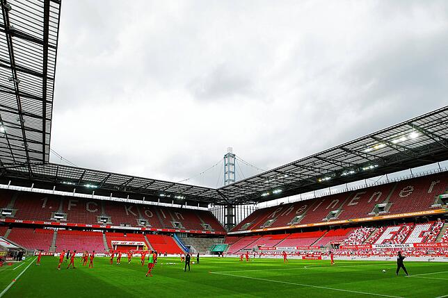 Seit der Corona-Krise fehlen die Fans im Rheinenergiestadion, Heimatstätte des 1. FC Köln.