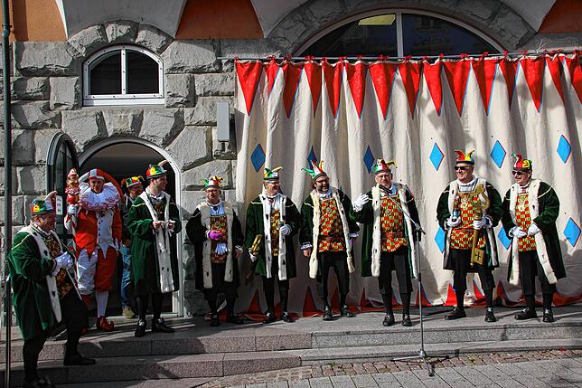Bild 14: Bilder von der Kriegsratsszene und der Übernahme der niederen Gerichtsbarkeit in Stockach