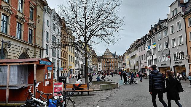 Auch 2023 gilt es, Herausforderungen zu meistern, damit die Kunden in die Konstanzer Innenstadt &ndash; hier ein Blick auf die ...