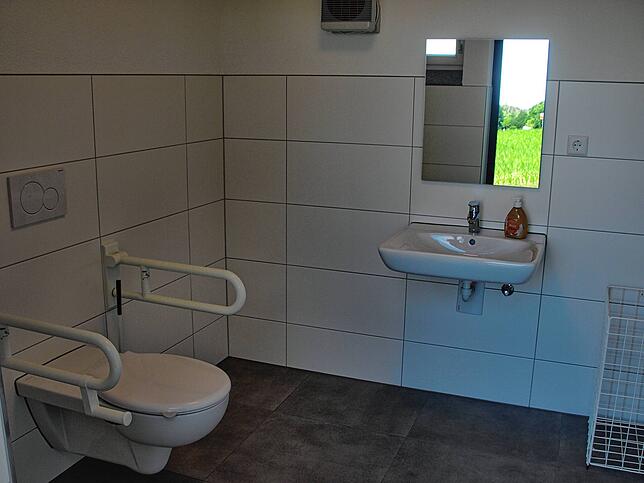 In Niederwihl ist an der Kirche jetzt eine behindertengerechte Toilette geschaffen worden.