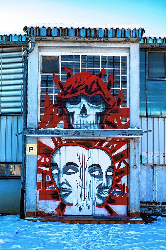 Graffiti an einer Wand der alten SABA-Gebäude.