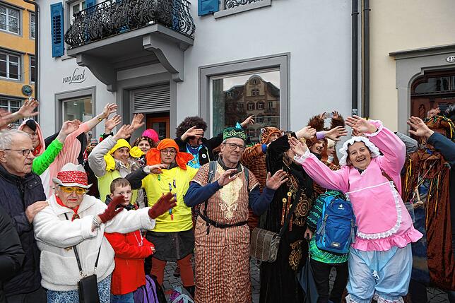 Bild 17: Bunt, bunter, Konstanzer Fasnacht: So fantasievoll geht es auf dem Münsterplatz zu