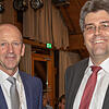 Landrat Martin Kistler (rechts) beglückwünschte Bürgermeister Christian Behringer zur zweiten Amtszeit.