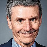Automobil-Professor Ferdinand Dudenhöffer hält die Kapitalausstattung der ZF für besorgniseregend