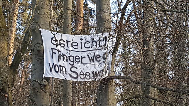Bild 3: 5050 Unterschriften gegen Seewald-Rodung