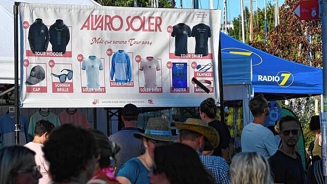 Bild 28: Alvaro Soler in Friedrichshafen: Konzert begeistert Besucher am Seeufer (Teil 2)