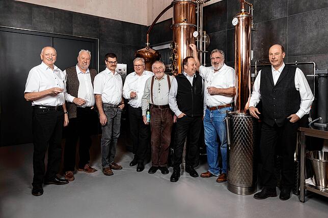 Die Kressbronner Edelbrenner (von links) Benedikt Bentele, Dietmar Opitz, Daniel Strohmaier, Reiner Willmann, Alois Rottmar, Bernd ...