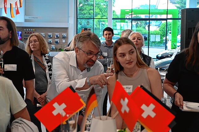 Bild 16: Deutschland – Schweiz: Die schönsten Bilder vom Public Viewing in Tiengen