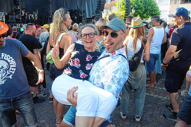Bild 33: Skunk Anansie rockt Markdorf: 2500 Fans feiern furiosen Open-Air-Auftakt – die besten Bilder!