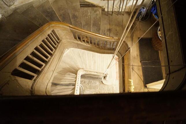 Das Treppenhaus mit der originalen Treppe aus dem Jahr 1789.