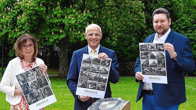 Kurgeschäftsführerin Andrea Hermann, Bürgermeister Fritz Link und Hauptamtsleiter Felix Kuentz präsentieren historische Gebäude und Höfe ...
