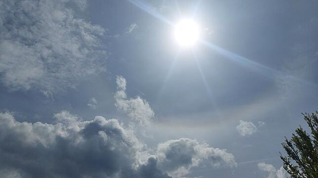 Die Wolken verziehen sich immer weiter &ndash; gegen Ende der Woche könnte es noch einmal richtig heiß werden.