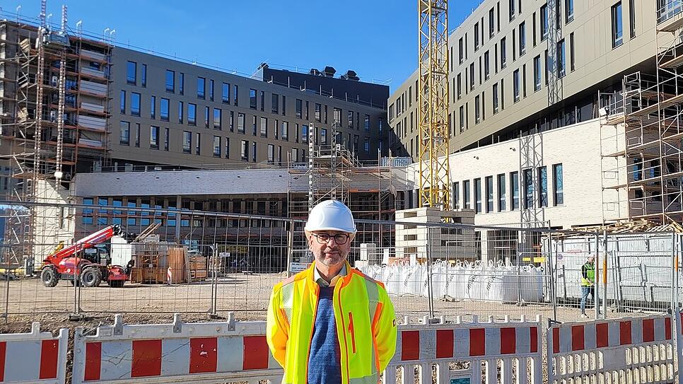 Für 434 Millionen Euro wird in Lörrach ein neues Zentralklinikum gebaut. Thomas Schumacher ist Projektleiter für die Riesenbaustelle ...