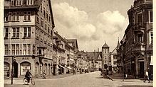 Das Villinger Haux-Gebäude mit Blick in die Obere Straße. Über dem Schaufenster prangt an der Rietstraße der Betreibername der Familie ...