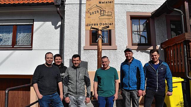Unser Bild zeigt in Fischbach von links Thomas Bantle, Wendelin Knaus, Fabian Flaig, Jonas Dobler, Julian Emminger und Toni Müller. ...