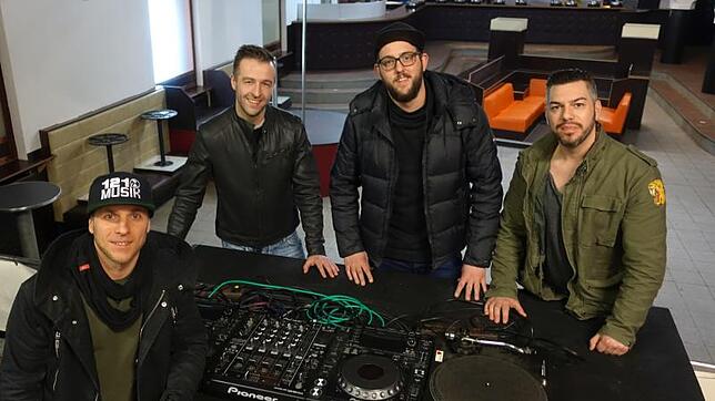 Die Neuen an den Stellschrauben des Clubs Metropol im Häfler Fallenbrunnen: (von links) Francesco Procopio, Ulf Braig, Philip Steur und ...