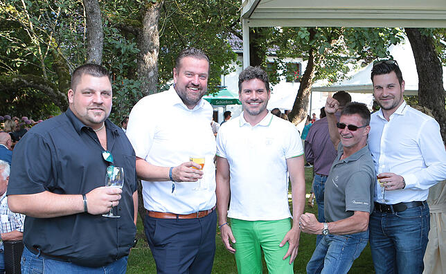 Bild 1: Großes Treffen beim Fest der Pferde: lauschige Atmosphäre im Frese-Garten