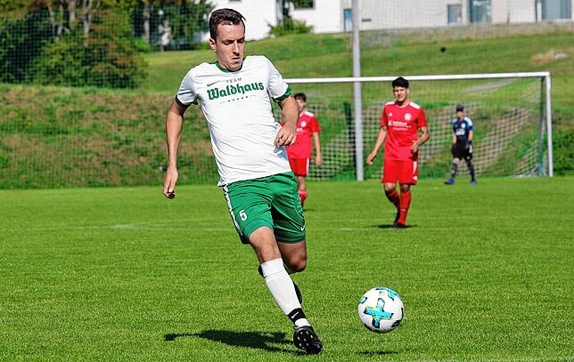 Bild 14: Aufsteiger SV Waldhaus gewinnt gegen den FC Grießen mit 2:1 &ndash; und wir haben die Bilder!