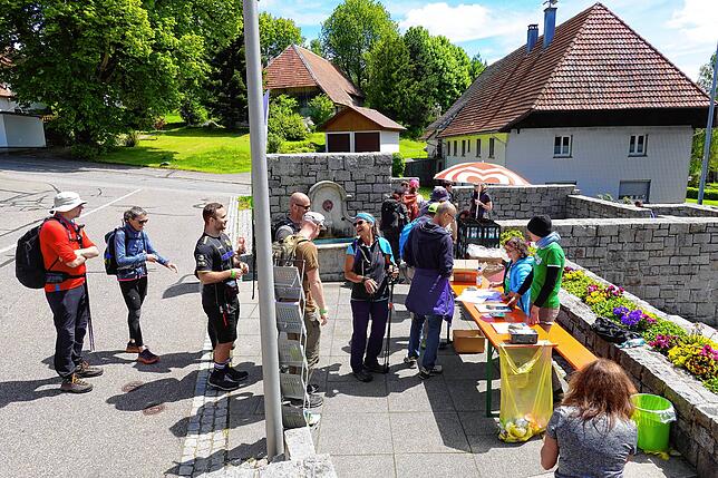 Bild 23: 180 Teilnehmer beim 42-Kilometer-Wandermarathon: Das sind die Bilder