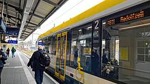 (Archivbild) Die Bodenseegürtelbahn verbindet Radolfzell mit Friedrichshafen. Sie soll eigentlich ausgebaut und elektrifiziert werden. ...