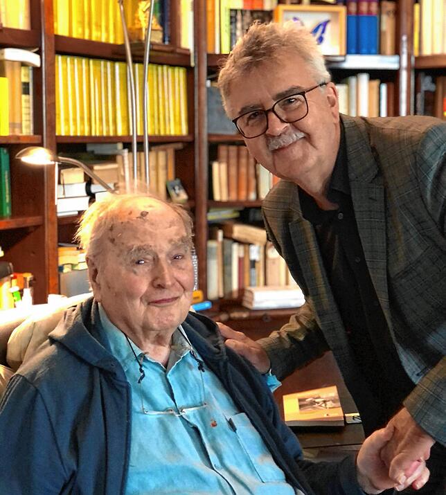 Ex-SÜDKURIER-Redakteur Siegmund Kopitzki kennt Martin Walser seit Jahren.