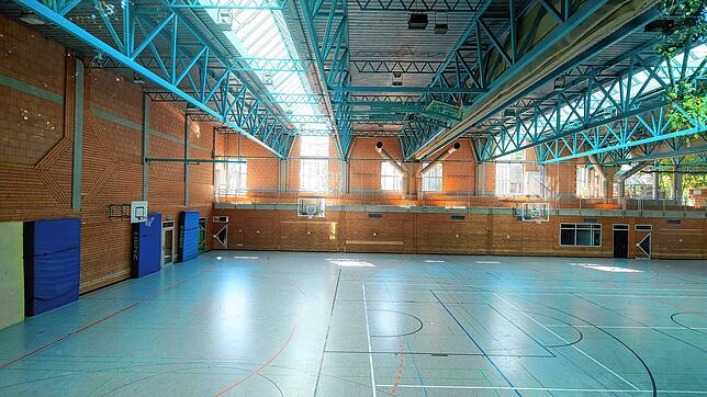 Noch ist die Halle leer: Doch schon bald soll die Kreissporthalle in der Singener Nordstadt wieder Flüchtlinge aufnehmen.