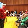 Historiker und Stadtrat Christof Stadler bei seinem Vortrag in der Christuskirche über die dramatischen letzten Stunden des Krieges in ...