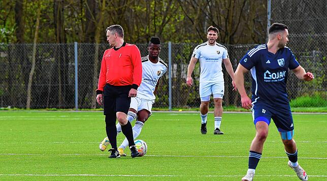 Bild 40: U23 des SV 08 Laufenburg gewinnt Kellerderby beim SV SV Blau-Weiß Murg &ndash; und wir haben Bilder!