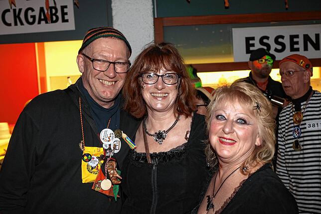 Bild 24: Partystimmung beim Seegeisterball &ndash; Teil 3