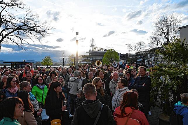 Bild 10: Bilder vom Wahlsieg von Christoph Stolz bei der Bürgermeisterwahl in Bodman-Ludwigshafen (1)