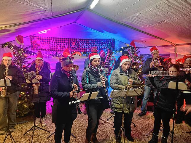 Bild 1: Die schönsten Bilder von der Hepbacher Dorfweihnacht