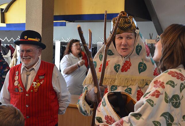 Bild 33: Bilder von der bunten Fasnacht für Senioren in der Stadthalle
