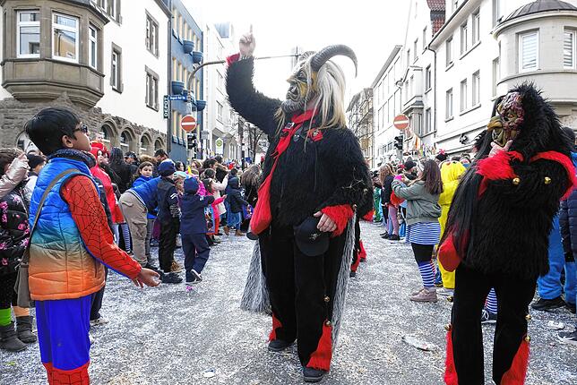 Bild 39: Bilder vom großen Fasnet Samschdig-Umzug der Poppele-Zunft (3)