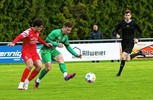 Bild 33: Die besten Bilder vom Bezirkspokal-Viertelfinale zwischen dem TSV Aach-Linz und dem FC RW Salem