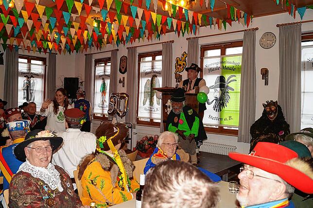 Bild 2: Bilder vom Narreneltern/Bütteltreffen plus ANR- Ehrungen der Hasle Maale Stetten