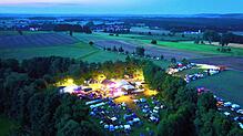 Das Festivalgelände aus der Vogelperspektive.