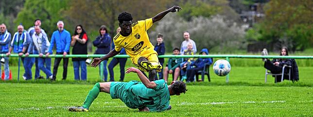 Bild 1: SV Schwörstadt unterliegt mit 1:5 bei der SG Nollingen/Degerfelden – und wir haben Fotos!