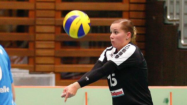 Sonja Kühne spielte in Stuttgart die komplette Spielzeit auf der Libero-Position und zeigte dabei eine überzeugende Leistung. Bild: Klein
