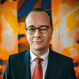 Johannes Stürner ist Rechtsanwalt mit Wurzeln im Hegau. Er schreibt Prosa und Dramen in Fachliteratur und Belletristik. Seine Beiträge ...