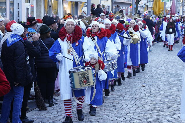 Bild 5: Bilder vom Umzug der Glonki-Gilde