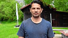 Trainer Ali Günes und der Türk. SV Singen haben sich mit 2:0 gegen den FC Neustadt durchgesetzt.