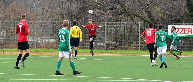 Bild 18: FC Zell besiegt den FC Hochrhein deutlich mit 4:1 &ndash; und wir haben Bilder!