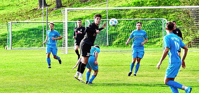 Bild 15: FC Wittlingen gewinnt Spitzenspiel beim SV Buch mit 3:0 – und wir haben Bilder!