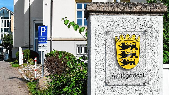 Das Singener Amtsgericht in der Erzbergerstraße. Bild vom 13.9.2021