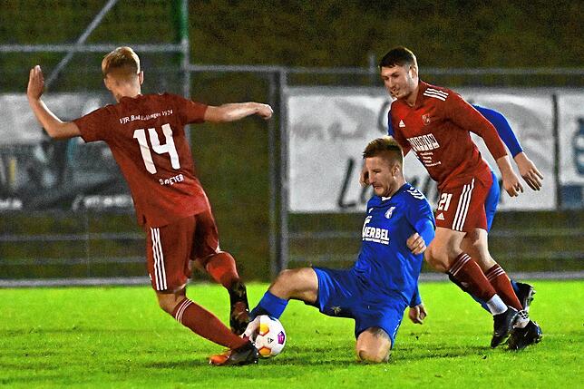 Bild 8: VfR Bad Bellingen setzt sich mit 2:0 im Derby bei den SF Schliengen durch &ndash; und wir haben Bilder!